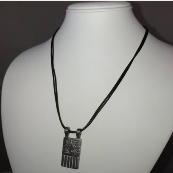 WOW POSHMARK - Authentic Me&Ro Sterling Floral Peace Pendant Leather Cord